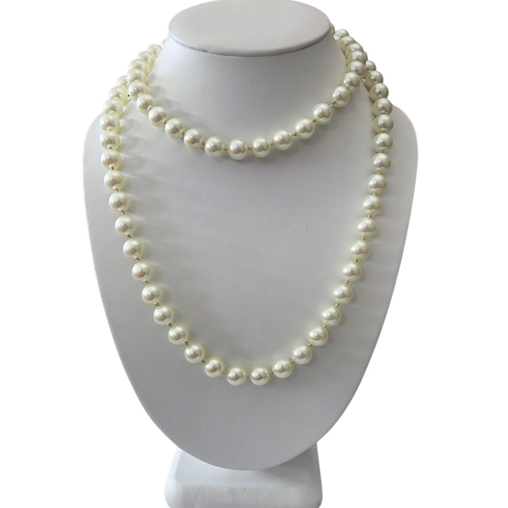 Vintage Carol Lee Long Ivory Imitation Pearl Hand Knotted Silver Tone‎ Necklace